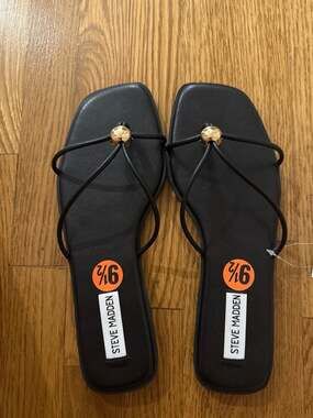 Steve Madden Tiki Black T-Strap Flat Sandals with Gold Hardware